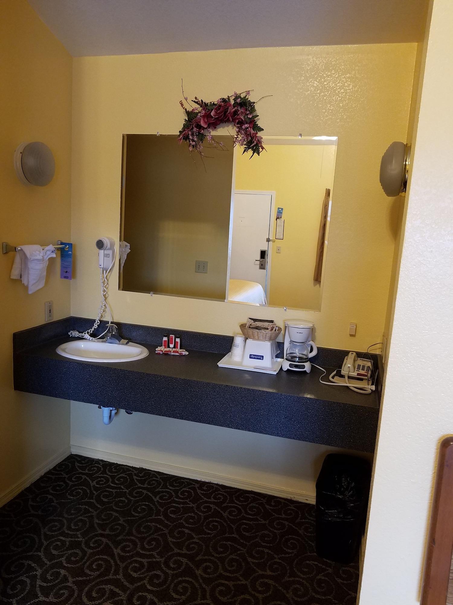 Travelodge By Wyndham Wenatchee Bagian luar foto