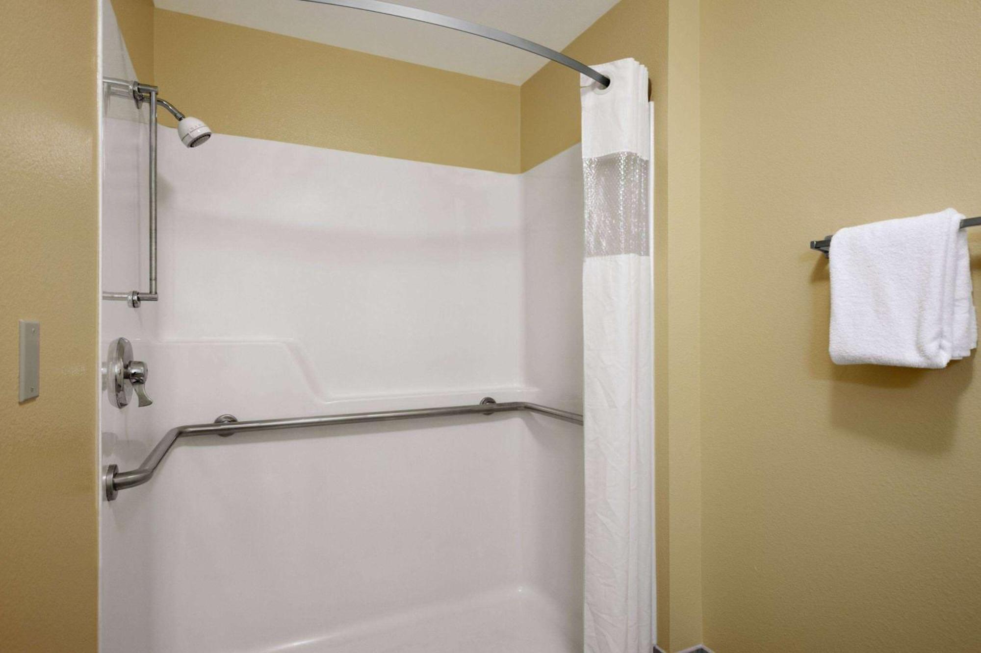 Travelodge By Wyndham Wenatchee Bagian luar foto