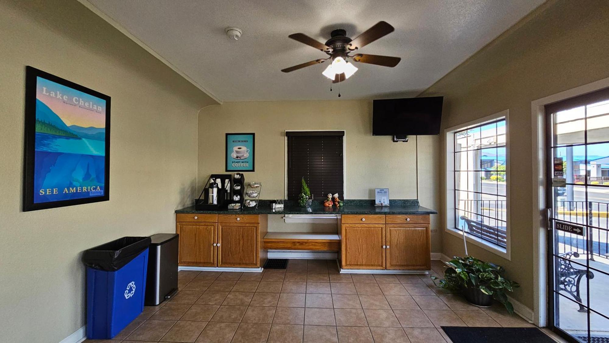 Travelodge By Wyndham Wenatchee Bagian luar foto